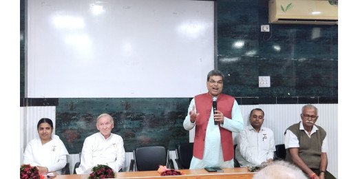लंगट सिंह कॉलेज में फ्रांस से आए बीके माइकल शिमोन ने साझा की आध्यात्मिक प्रेरणाएं